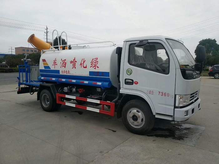 東風(fēng)小多利卡噴霧抑塵綠化噴灑車(chē)